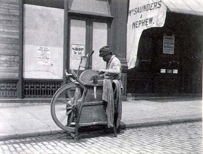 Un arrotino di Londra da Paul Martin