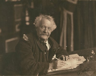[Félix Nadar seduto al tavolo di scrittura] da Paul Nadar