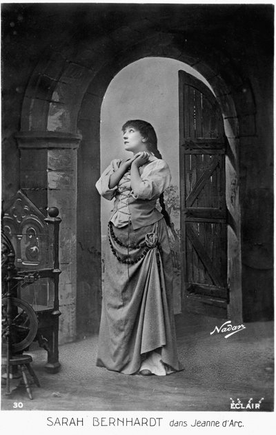 Henriette Rosine Bernard alias Sarah Bernhardt (1844-1923) nel ruolo di Giovanna d