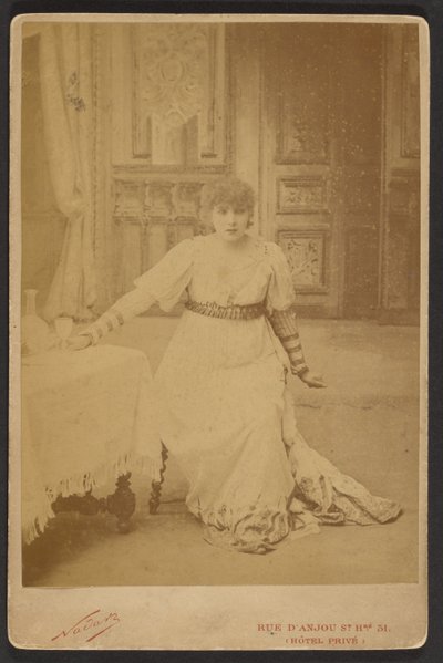 Sarah Bernhardt als Floria in La Tosca da Paul Nadar