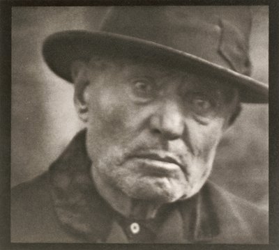 Fotografia - New York [Uomo - Piazza Five Points] da Paul Strand