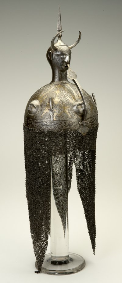 Kulah Khud, elmo, c.1700, alterato nel 1800 da Persian School