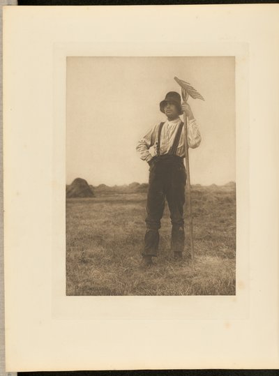 Fienaio con rastrello. [Norfolk.] da Peter Henry Emerson