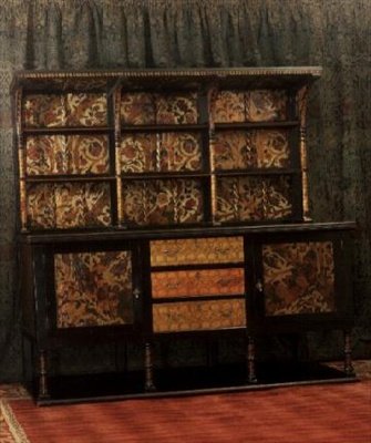 Credenza con pannelli decorativi, c.1892 da Philip Webb