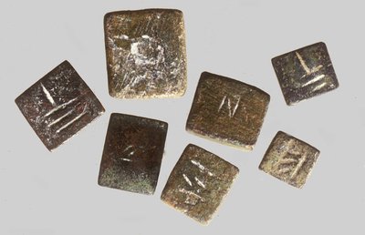 Pesi iscritti con il loro peso individuale da Phoenician Phoenician