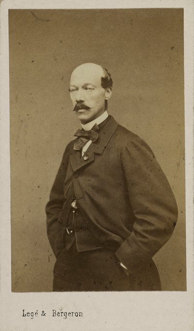 Ritratto del compositore Alexandre Batta, c. 1880 da Photo studio Legé and Bergeron.