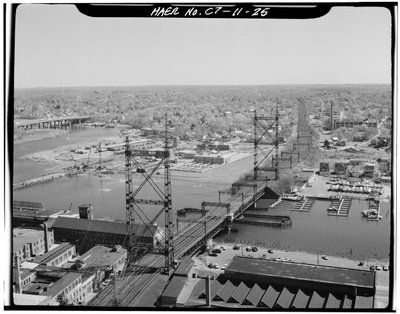 Ponte sul fiume Norwalk, Norwalk, Connecticut da Photographer American
