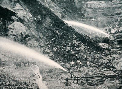 Idrosabbiatura di depositi di stagno alluvionale, Tasmania, c.1900, da 