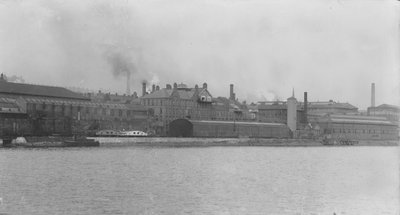 Veduta delle Officine e della Sede Centrale, Elswick Works, Newcastle upon Tyne da Photographer English