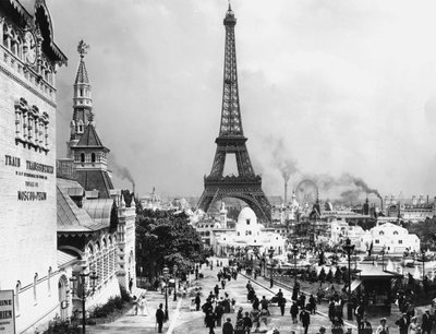 Vista dei giardini del Trocadero e della Torre Eiffel, Fiera Mondiale di Parigi da Photographer French
