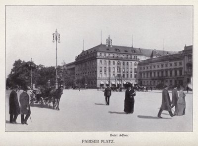 Berlino: Pariser Platz da Photographer German