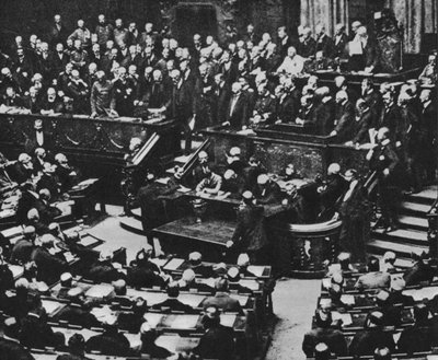 Dichiarazione di guerra della Germania alla Francia, 3 agosto 1914, nel Reichstag da Photographer German