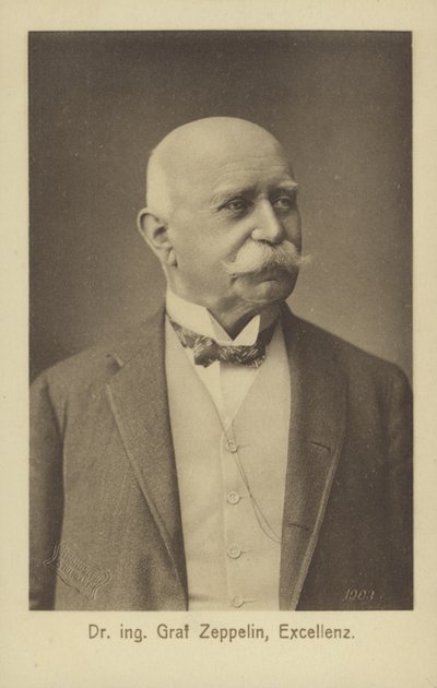 Graf Ferdinand von Zeppelin, progettista e costruttore di dirigibili tedesco da Photographer German
