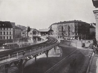 Stazione della metropolitana sopraelevata Schlesisches Tor da Photographer German