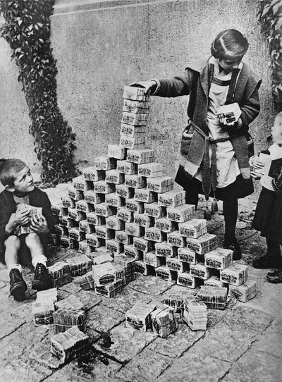 Iperinflazione della valuta tedesca da Photographer German