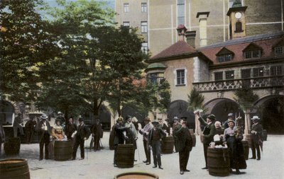 Monaco: Konigl Hofbrauhaus, Hof da Photographer German