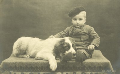 Bambino piccolo con il suo cane da Photographer German
