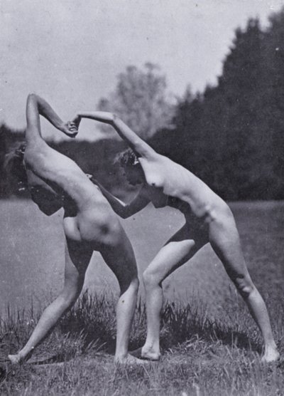 Il corpo bello, cultura fisica per donne (foto in bianco e nero) da Photographer German