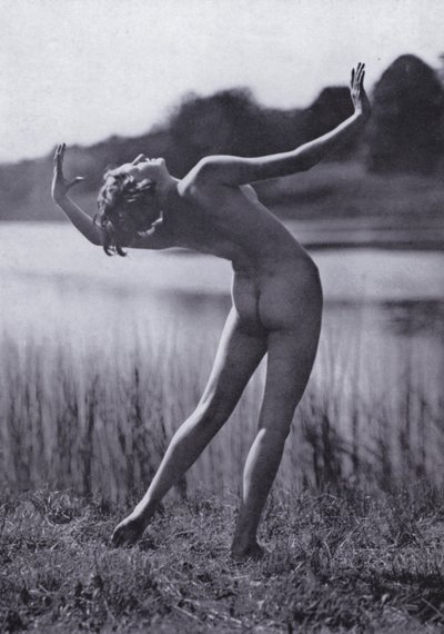 Il corpo bello, cultura fisica per donne (foto in bianco e nero) da Photographer German