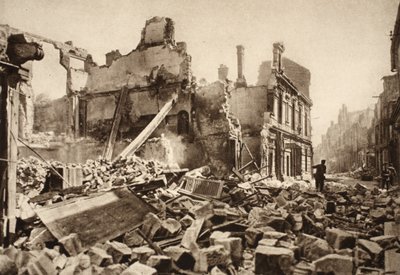 Vista di Rue St. Martin, Soissons da Photographer German