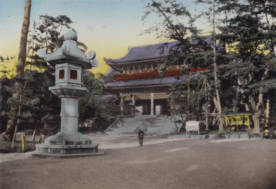 Giappone, c.1912: Tempio Buddista Chionin, una delle sette più influenti in Giappone da Photographer Japanese