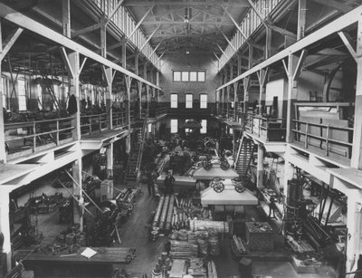 Vista interna della nuova officina meccanica a Hagley Yard, 1905 da Pierre A. Gentieu
