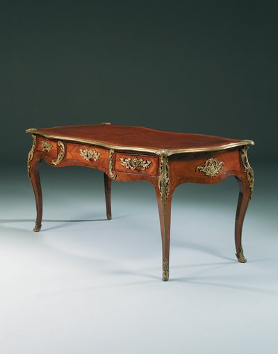Bureau plat di Luigi XV da Pierre Roussel