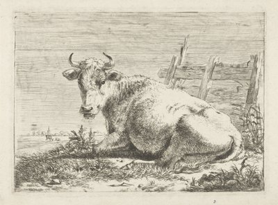 Mucca sdraiata vicino a una recinzione da Pieter Gerardus van Os
