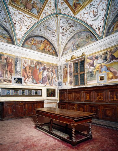 Veduta della sagrestia con pannelli del Perugino, Basilica di San Pietro, Perugia, Umbria, Italia da Pietro Perugino