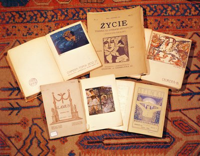 Collezione di riviste letterarie prodotte in Polonia c.1900 da Polish School