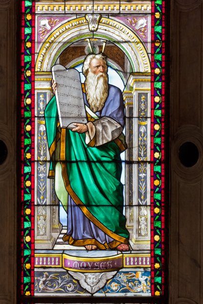 Genova, Duomo (Cattedrale di San Lorenzo), Cappella di San Giovanni Battista: vetrate di Pompeo Bertini da Pompeo Bertini
