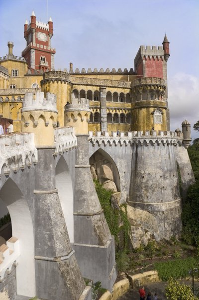 Vista del palazzo e delle mura esterne da Portuguese School