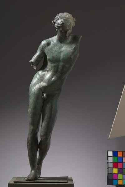 Apollo il cacciatore di Pitone da Praxiteles