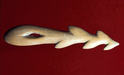 Preistoria: arpione osseo usato per la pesca. Cultura del Magdaleniano, Paleolitico superiore da Prehistoric Prehistoric