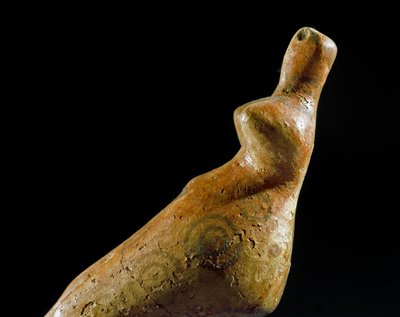 Preistoria: statuetta femminile in argilla dal sito di Jalangac Depe (Turkmenistan meridionale). 4000-3500 a.C. Eneolitico, Età del Rame. San Pietroburgo, Museo dell