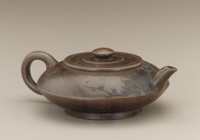 Teiera con falso marchio di Gong Chun, Yixing, provincia di Jiangsu da Qing Dynasty Chinese School