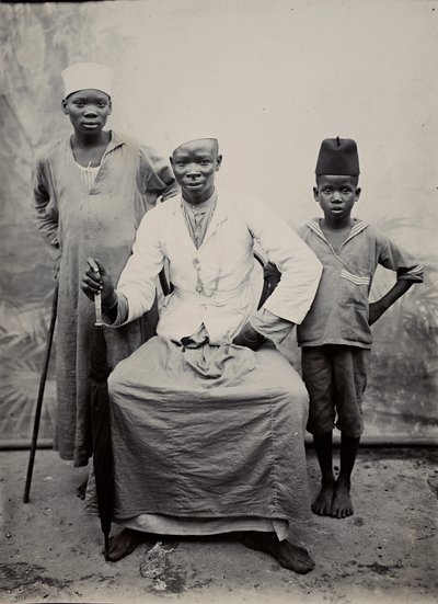 Uomo e due ragazzi, Tanzania da R. V. Pereira