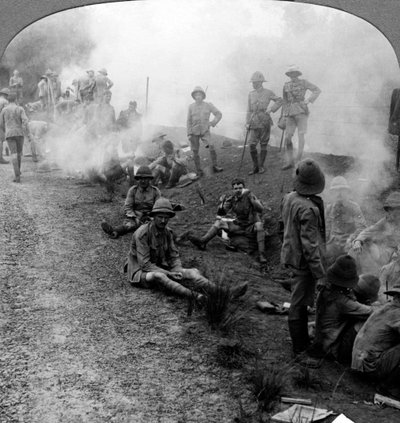Fuochi da campo mattutini e colazione, Golfo Persico, Prima Guerra Mondiale, 1914-1918 da Realistic Travels Publishers