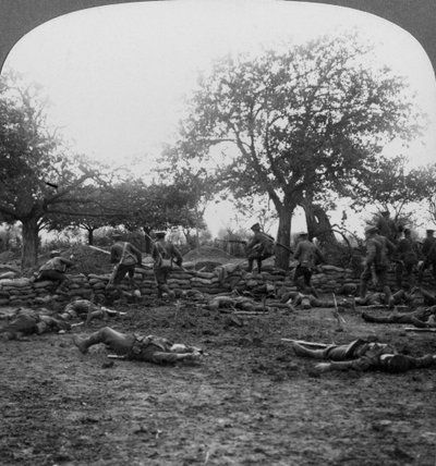 Scena di battaglia della Prima Guerra Mondiale da Realistic Travels Publishers