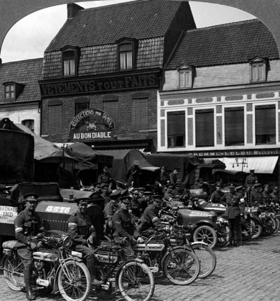 Camion e motociclette del Corpo dell