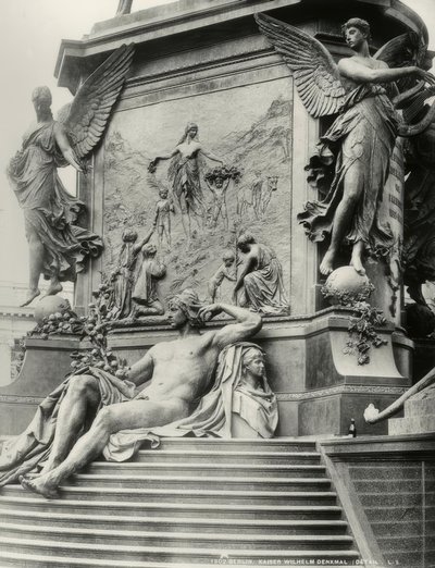 Berlino, monumento a Kaiser Guglielmo I, basamento da Reinhold Begas