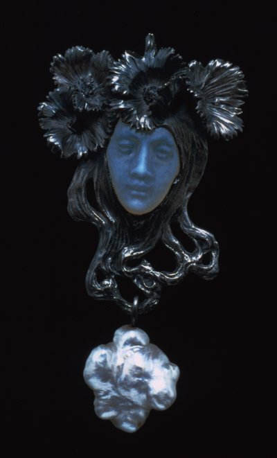 Pendente con volto femminile da Rene Jules Lalique
