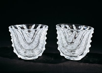 Vasi di vetro, ca 1930, di Rene Lalique, prodotti da Rene Lalique et Cie Alsace Glassworks. Francia, 20° secolo da Rene Jules Lalique