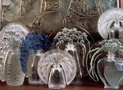 Flacone di profumo in vetro da Rene Jules Lalique