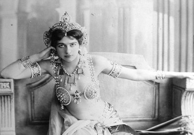 Mata Hari (1876-1917) 1905 da Reutlinger Studio