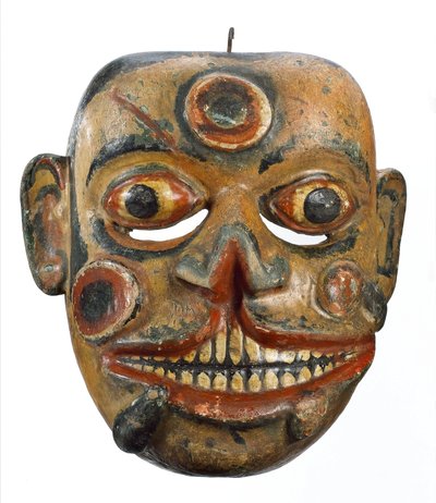 Medicina complementare generale, maschera coperta di piaghe e sanguisughe, Sri Lanka da John Pardon