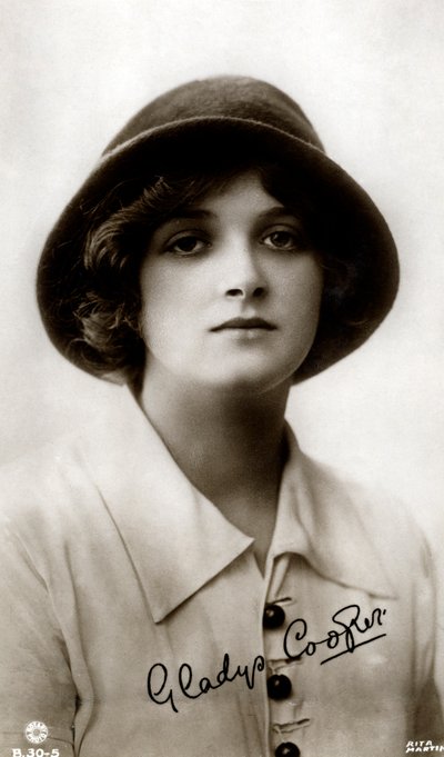 Gladys Cooper, attrice inglese, inizio XX secolo da Rita Martin