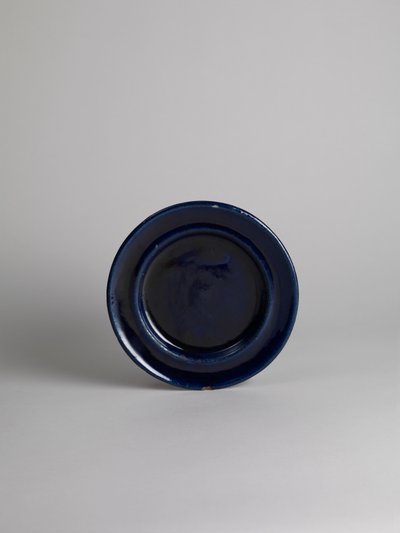 Piatto laterale o da frutta smaltato blu, 1914-18 da Roger Eliot Fry