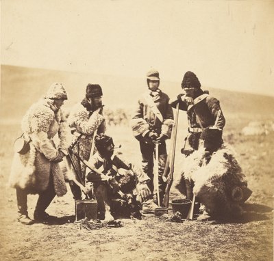 Il capitano Pechell e gli uomini del 77° reggimento - Abito invernale. da Roger Fenton