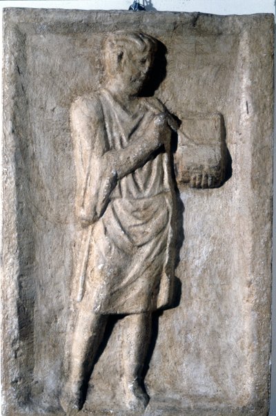Un uomo che scrive con una penna su una tavoletta di cera, bassorilievo romano, II-III secolo da Roman
